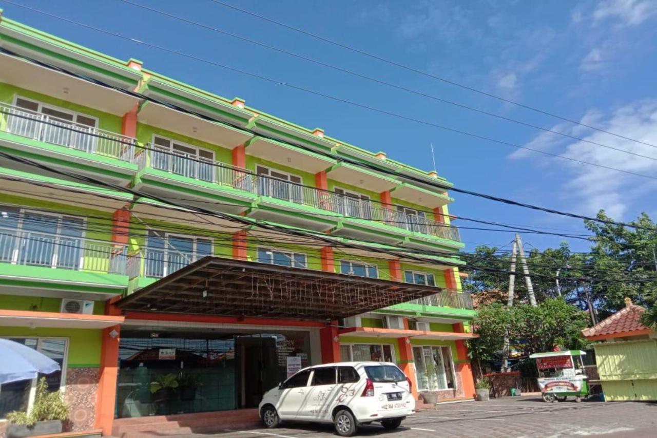 Oyo 90473 Gowin Hotel Кута Экстерьер фото